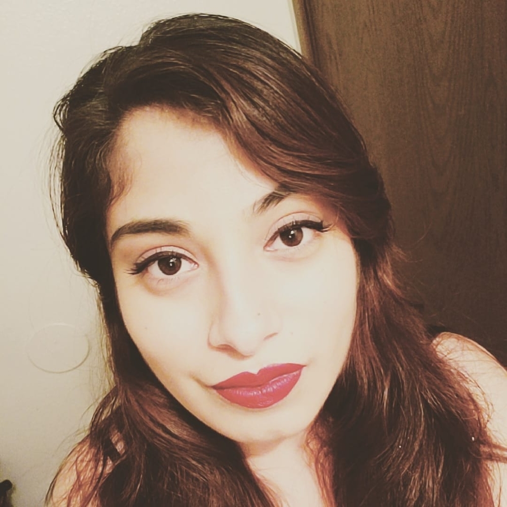 Meet your Posher, Carolina